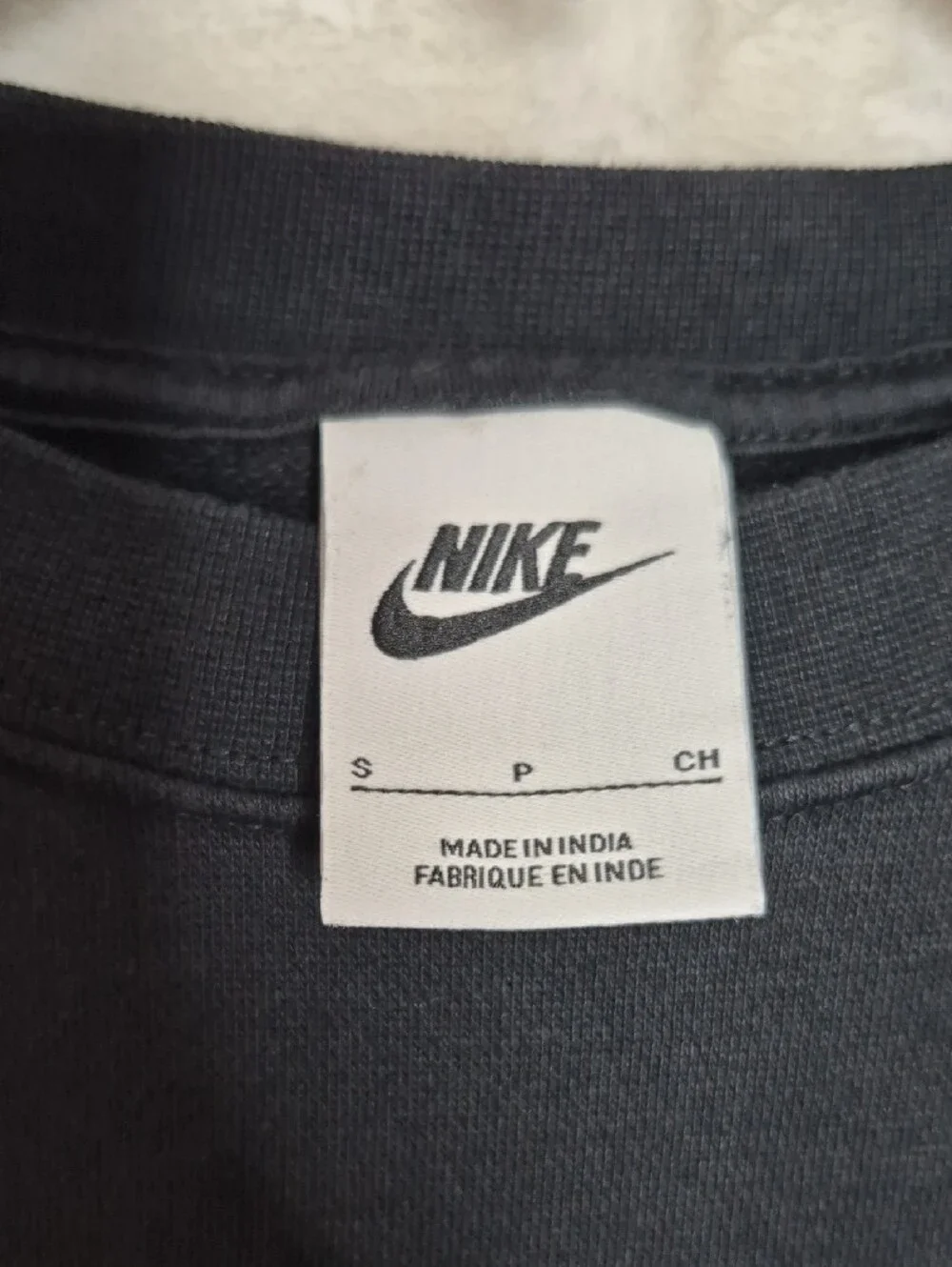 Nike Sportswear Gold Metallic Shimmer Logo Sweatshirt Black Womens Small